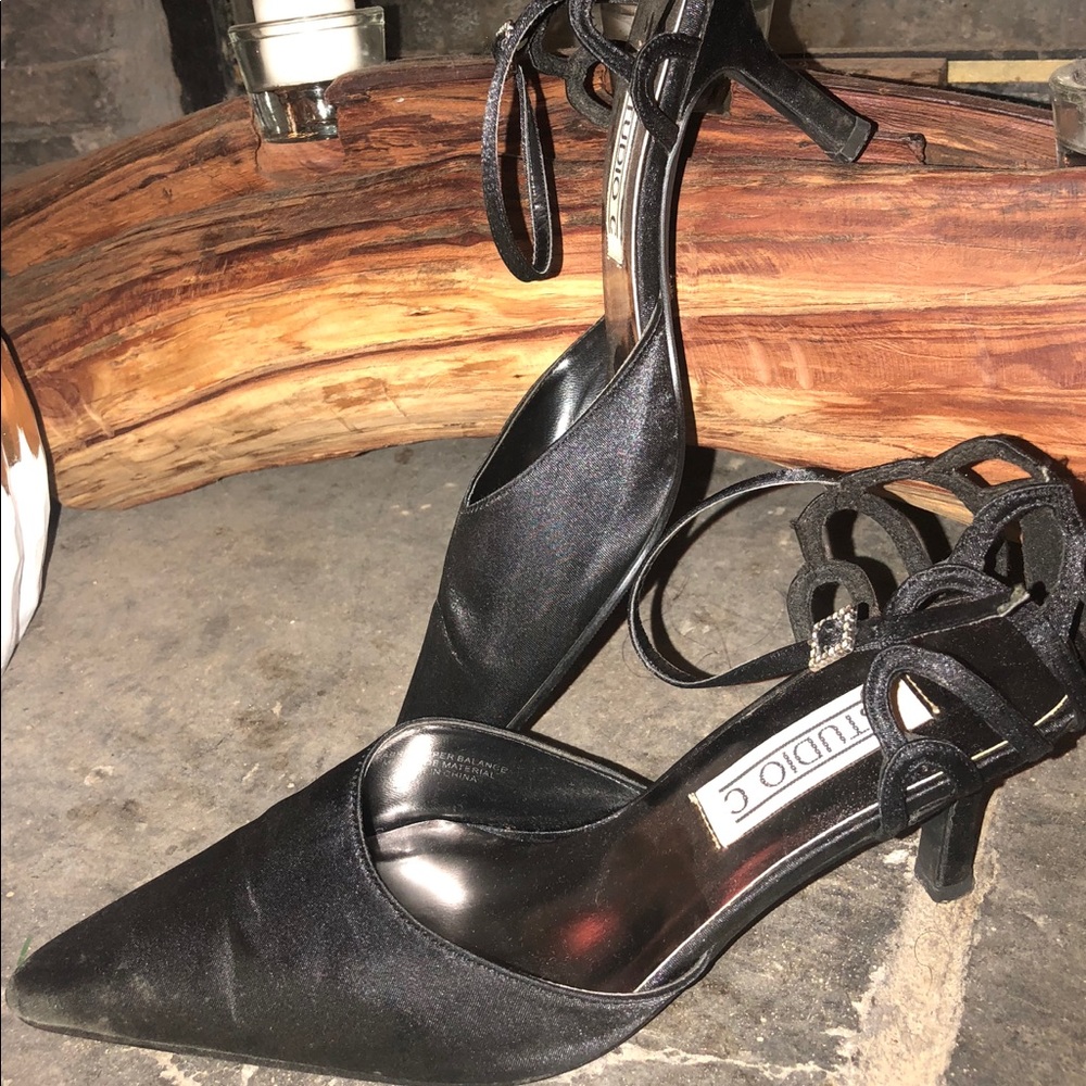 🦃 Black dress heels (2”) w/rhinestone buckle